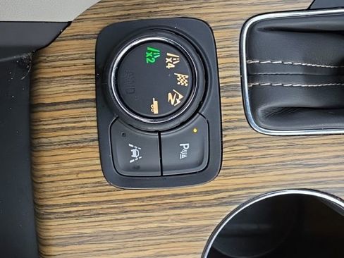 Used 2017 GMC Acadia Denali w/ Technology Package image 21