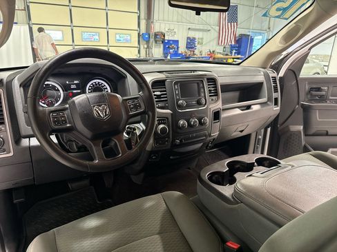 Used 2015 RAM 1500 Express AWD/4WD image 18