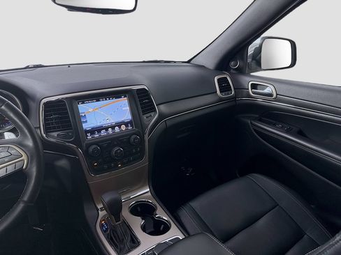 Used 2017 Jeep Grand Cherokee Limited AWD/4WD image 29