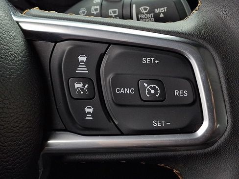 Used 2024 Jeep Wrangler Unlimited Sahara AWD/4WD image 20