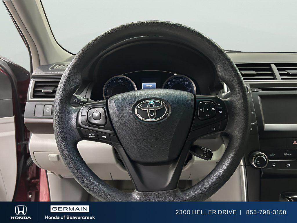 Used 2016 Toyota Camry LE FWD image 12