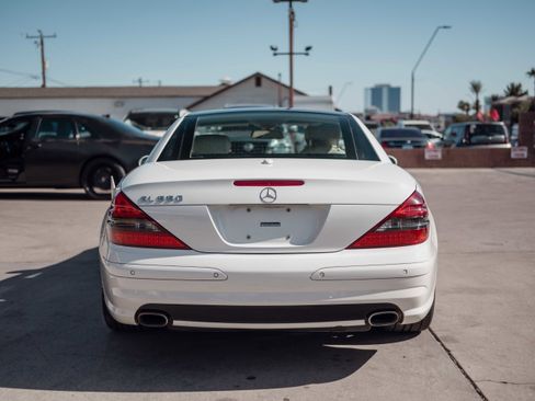 Used 2008 Mercedes-Benz SL 550 w/ P1 Pkg image 5