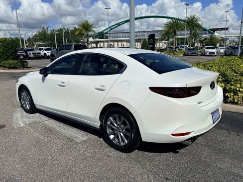 Used 2021 MAZDA MAZDA3 s image 2