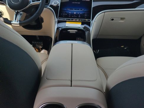Certified 2026 Mercedes-Benz GLC 300 image 23