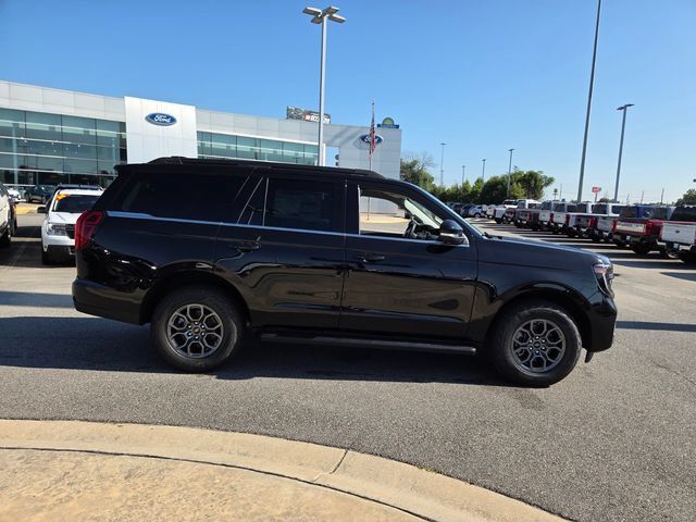 New 2026 Ford Expedition Active AWD/4WD image 12