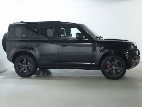 Used 2021 Land Rover Defender 110 X image 10