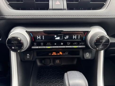 Certified 2023 Toyota RAV4 XLE w/ Convenience Package image 31