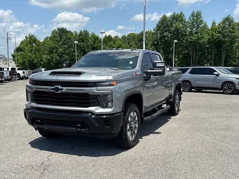 Used 2026 Chevrolet Silverado 2500 Custom w/ Custom Value Package AWD/4WD image 8