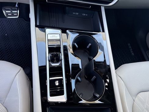 New 2026 Volkswagen Atlas SEL Premium R-Line image 26