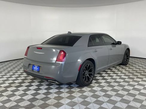 Used 2019 Chrysler 300 S RWD image 15