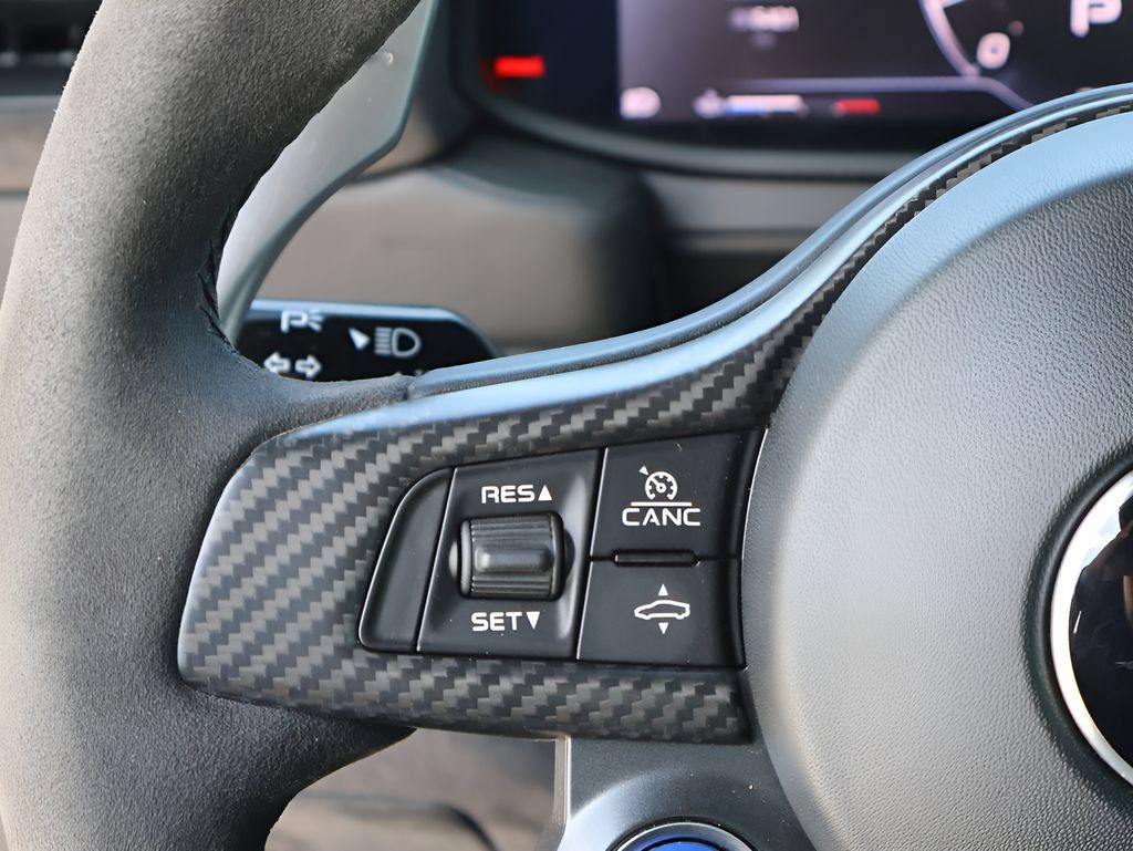 Used 2023 Maserati MC20 Coupe RWD image 31
