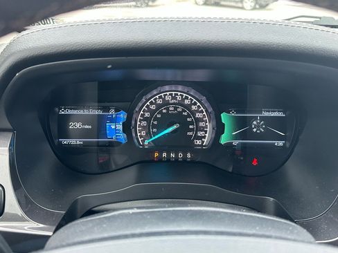 Certified 2019 Ford Ranger Lariat w/ Black Appearance Package image 25