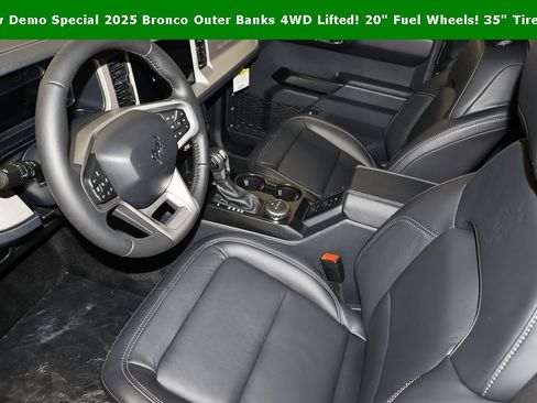New 2025 Ford Bronco Outer Banks image 28