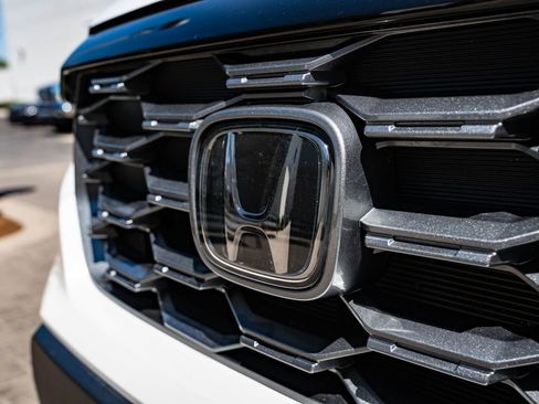 Used 2024 Honda Ridgeline TrailSport image 3