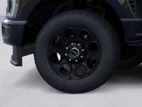 New 2026 Ford F250 Lariat w/ Black Appearance Package image 41
