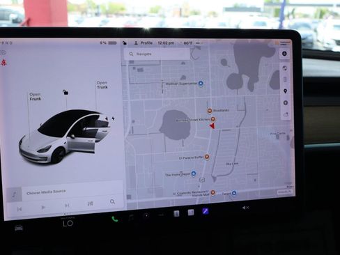 Used 2021 Tesla Model 3 Standard Range Plus image 19