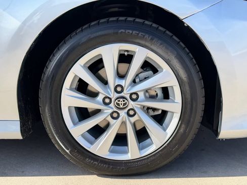 Used 2024 Toyota Camry LE image 10