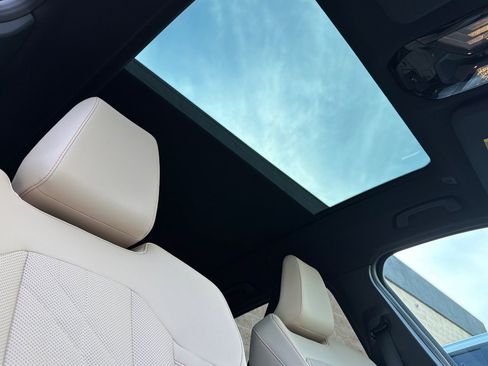 Used 2025 BMW X3 xDrive30i w/ Premium Package image 20