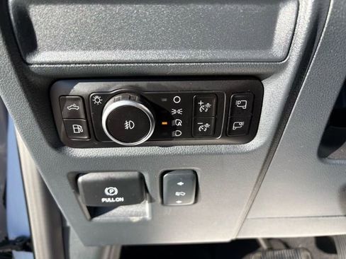 Used 2025 Ford F150 Lariat w/ Equipment Group 502A High image 21