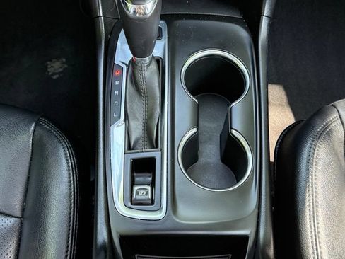 Used 2019 Chevrolet Equinox LT w/ Sun & Navigation Package AWD/4WD image 20