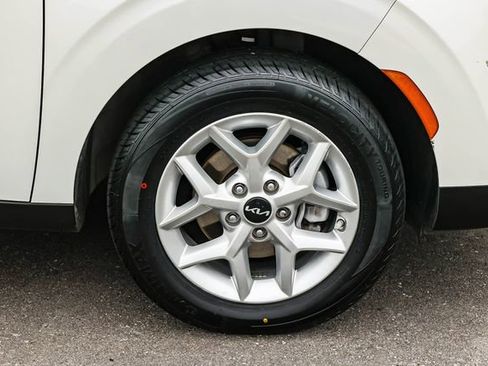 Used 2024 Kia Soul LX w/ Option Group 015 image 9