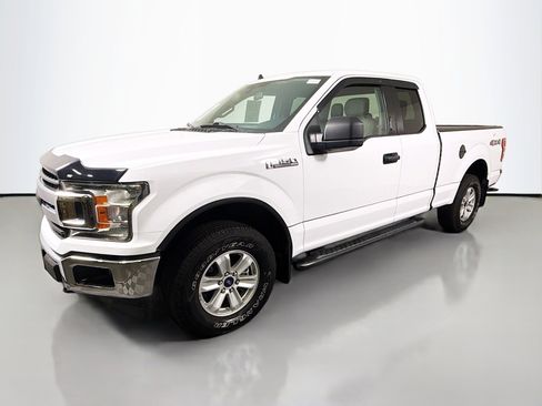 Used 2020 Ford F150 XLT image 4