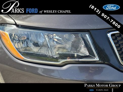 Used 2020 Jeep Compass Limited image 7