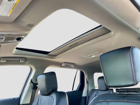 Used 2017 GMC Terrain SLT w/ Open Road Package image 22