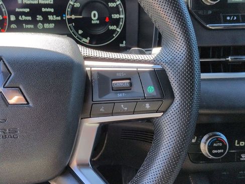 Used 2023 Mitsubishi Outlander SE Black Edition image 20