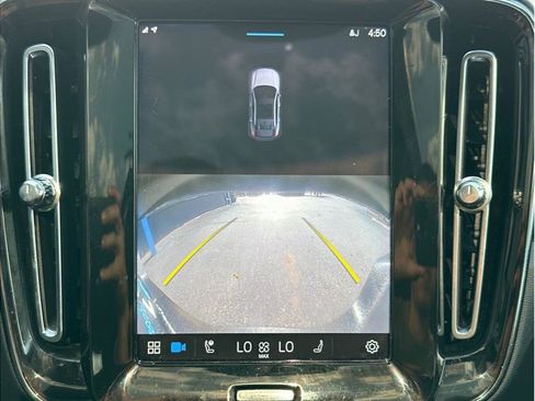 Used 2022 Volvo C40 P8 Recharge Ultimate image 18