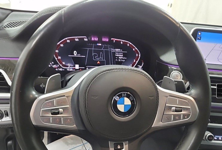 Used 2020 BMW 740i w/ M Sport Package RWD image 3