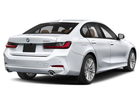 Used 2023 BMW 330i Sedan w/ M Sport Package RWD image 2