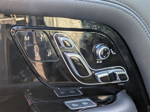 Used 2021 Land Rover Range Rover Westminster Edition image 16