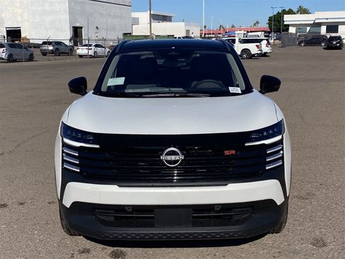 New 2026 Nissan Kicks SR w/ SR Premium Package image 9