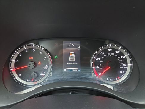 Used 2022 Toyota Highlander L image 20