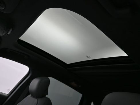 Used 2020 Lincoln Nautilus Reserve w/ Equipment Group 201A image 21