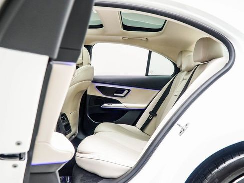 Used 2025 Mercedes-Benz E 350 E 350 image 34