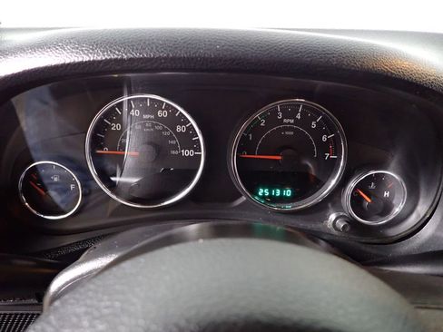 Used 2014 Jeep Wrangler Rubicon w/ Power Convenience Group AWD/4WD image 22