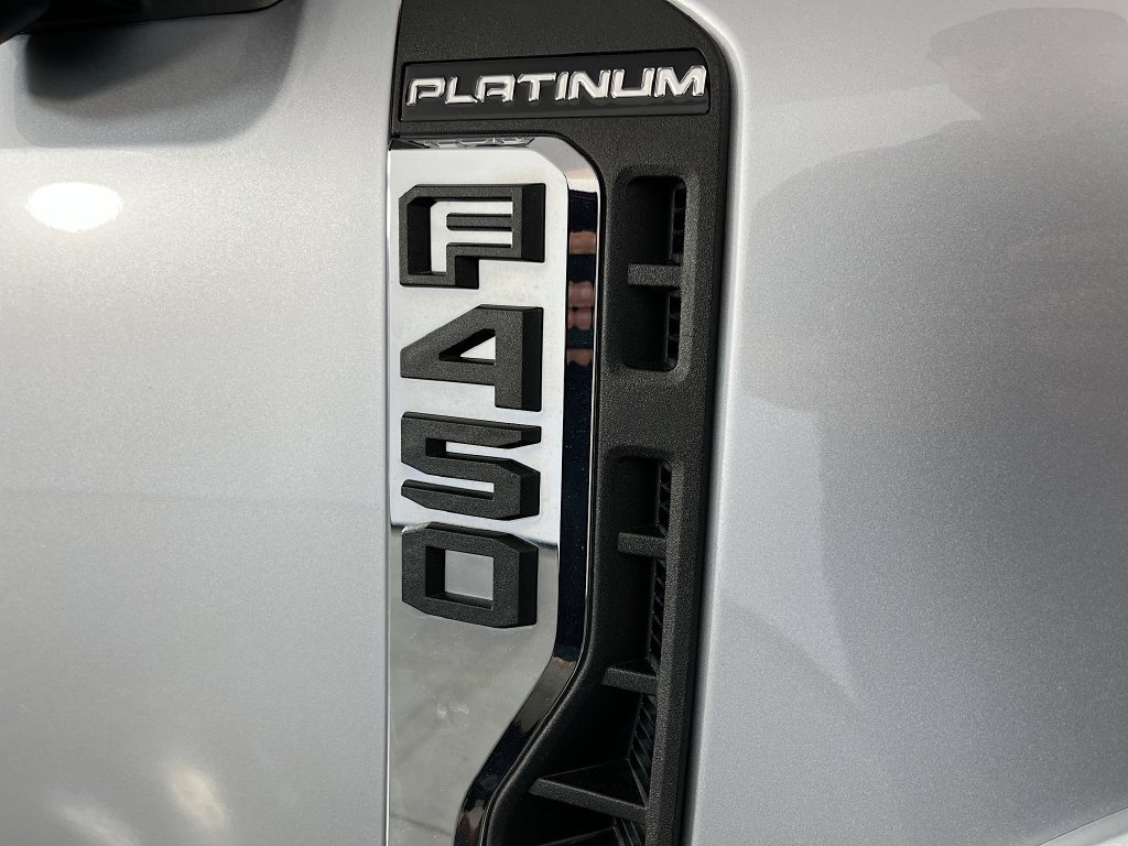 Used 2024 Ford F450 Platinum w/ FX4 Off-Road Package AWD/4WD image 40