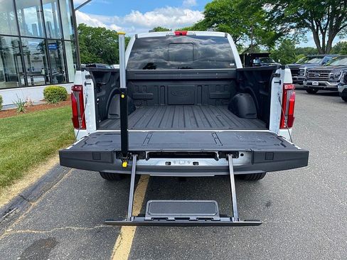 Certified 2024 Ford F150 Platinum w/ Equipment Group 703A Plus AWD/4WD image 10