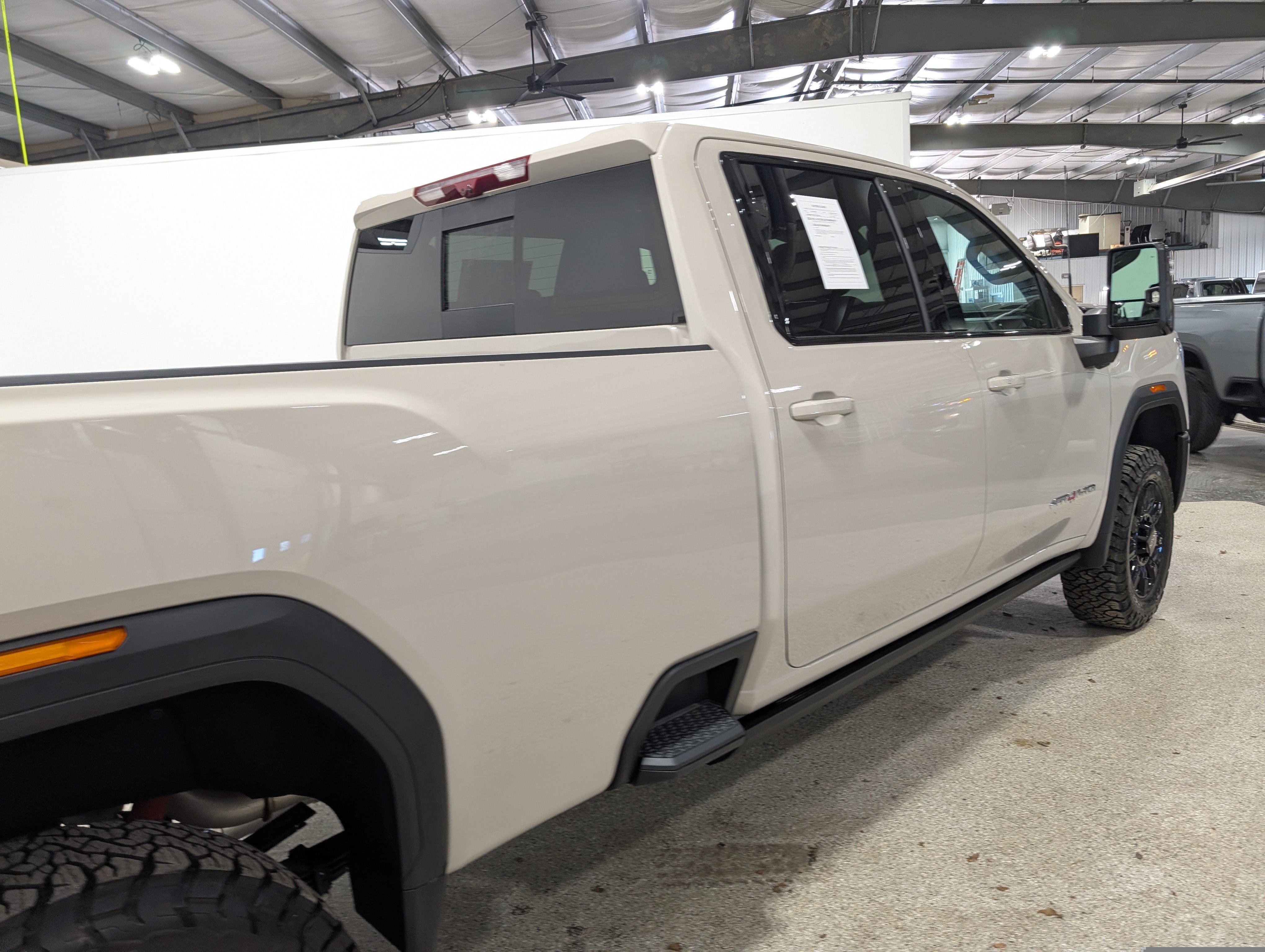 Used 2026 GMC Sierra 3500 AT4 w/ AT4 Premium Plus Package AWD/4WD image 3