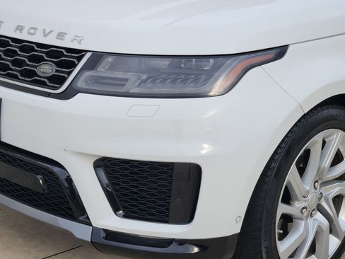 Used 2018 Land Rover Range Rover Sport HSE image 8