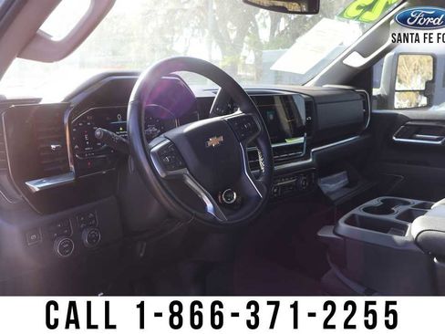 Used 2025 Chevrolet Silverado 2500 LT w/ Safety Package image 13