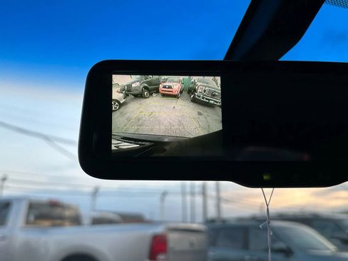 Used 2012 Honda Crosstour EX image 26