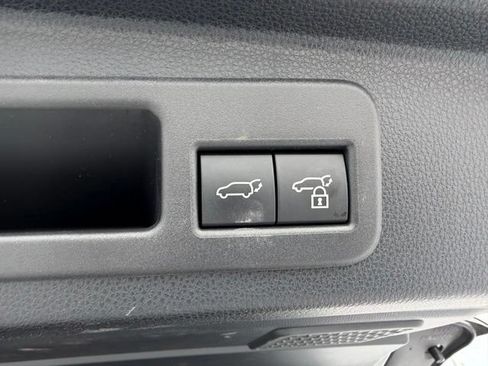 Certified 2025 Toyota 4Runner TRD Off-Road Premium AWD/4WD image 28