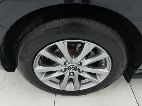 Used 2019 MAZDA MAZDA3 Sedan FWD image 43