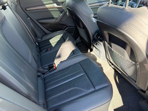 Used 2024 Audi Q5 2.0T Premium Plus image 12