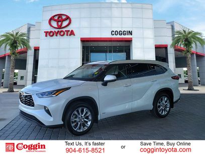 Used 2022 Toyota Highlander Limited
