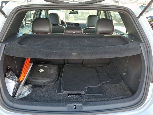 Used 2019 Volkswagen GTI SE image 29