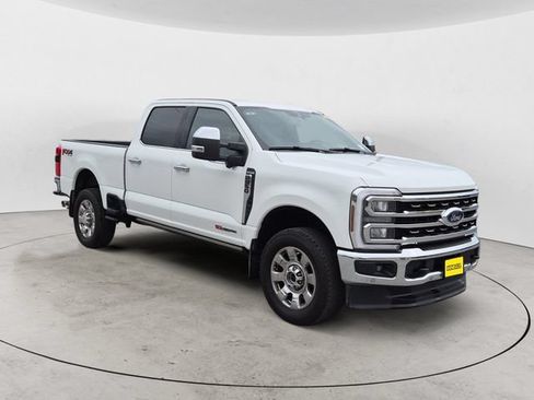 Certified 2025 Ford F350 King Ranch AWD/4WD image 3